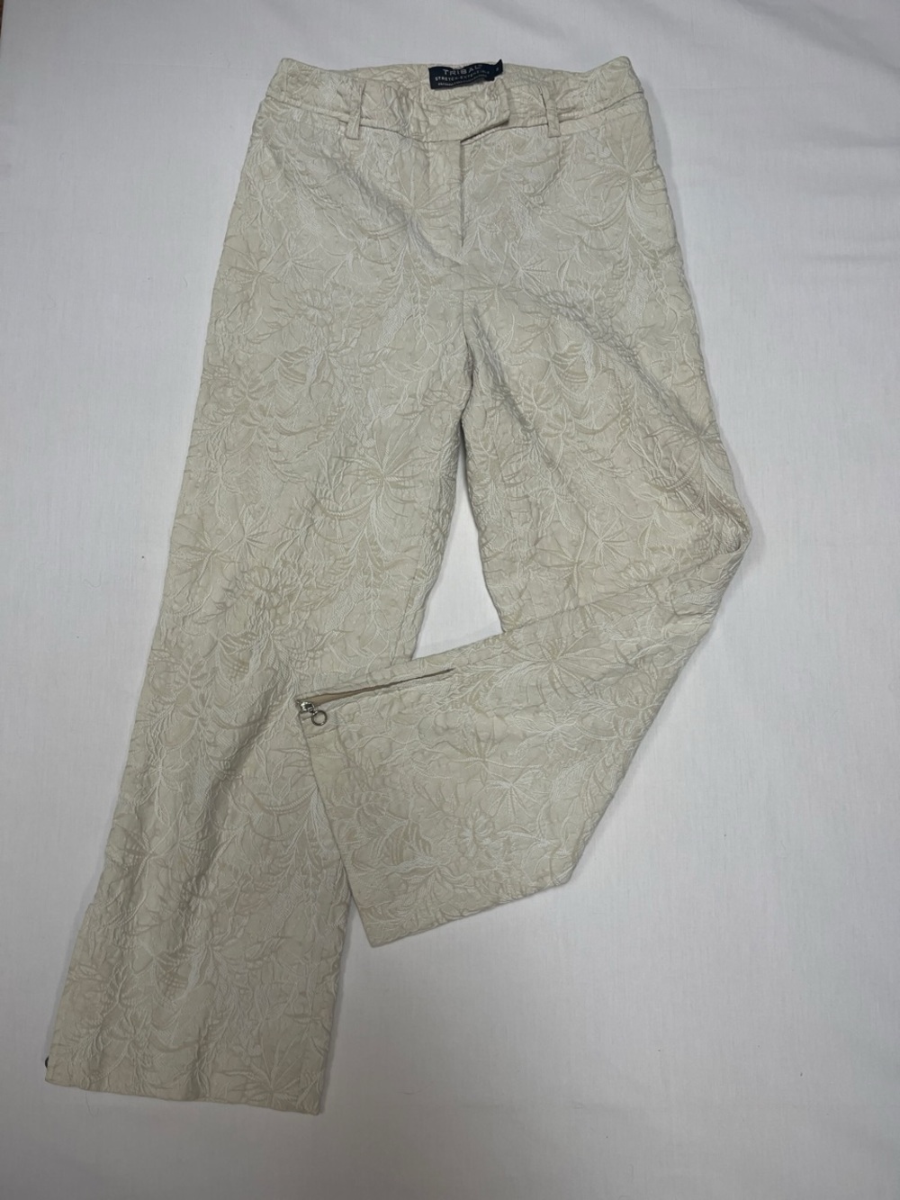 Tribal Cream Floral Jacquard Straight-Leg Pants: size 2